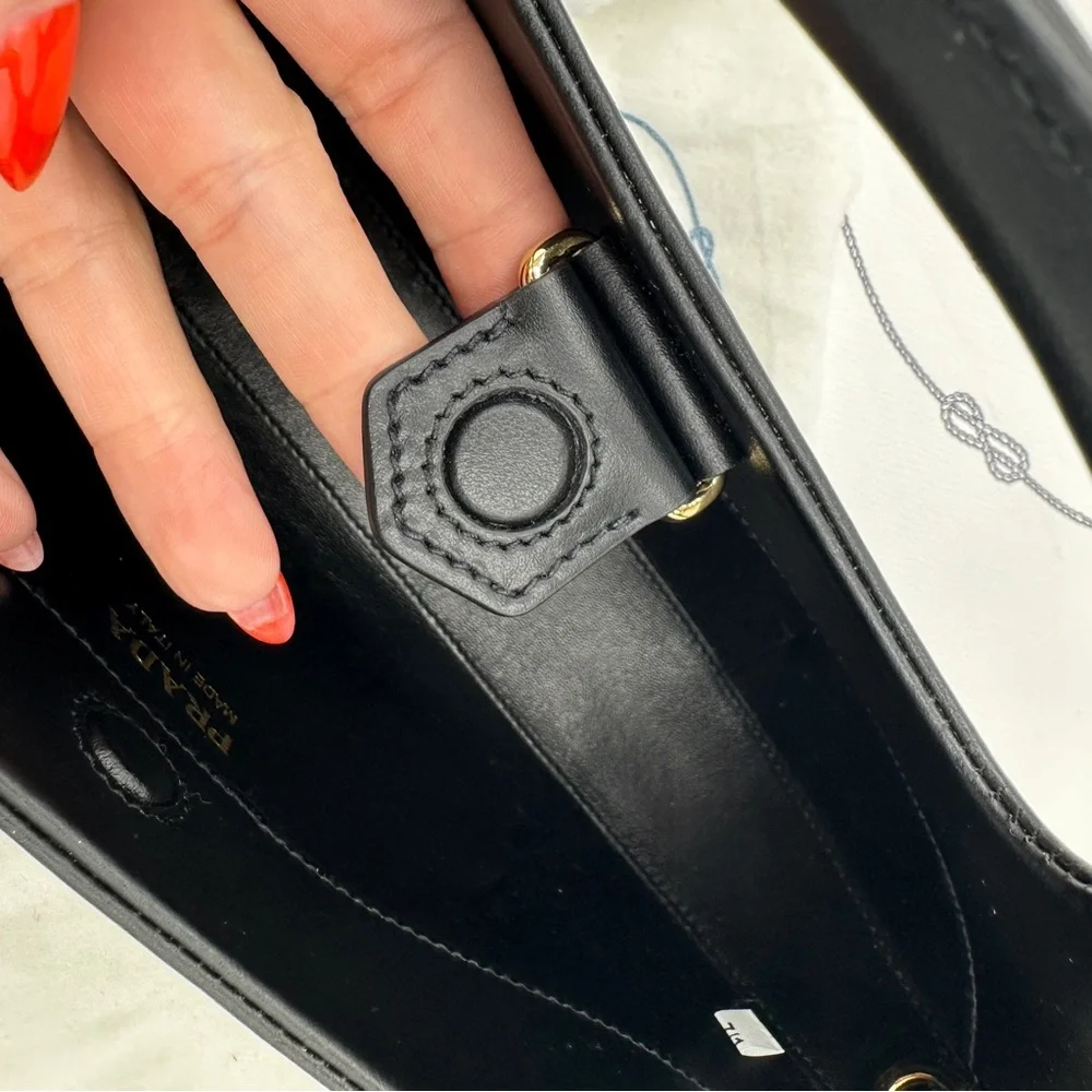 Black Prada Medium Leather Bag - Picture 11 of 17